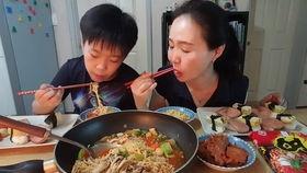 母子门吃瓜,揭秘娱乐圈背后的惊人真相