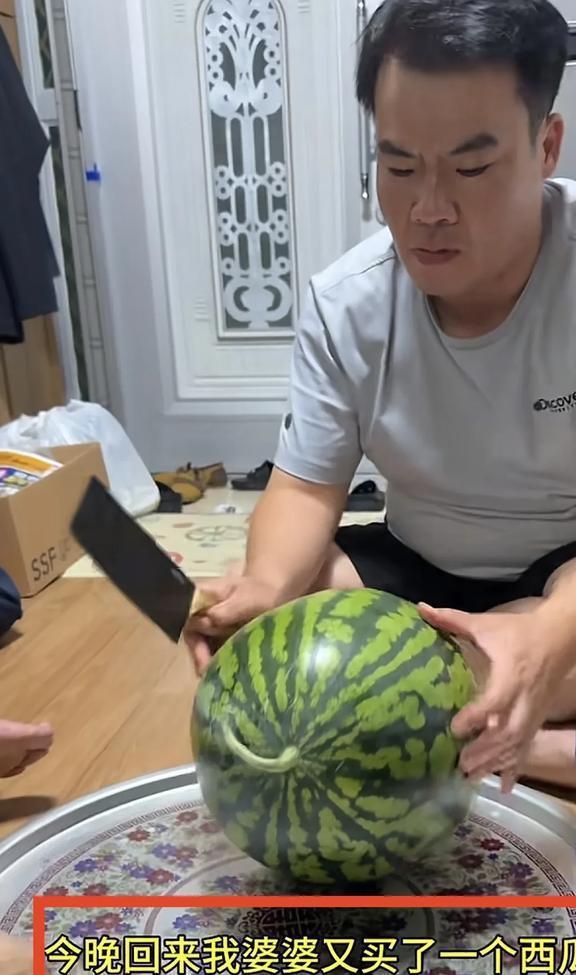 直播间吃的瓜叫什么瓜,揭秘网络流行语背后的故事